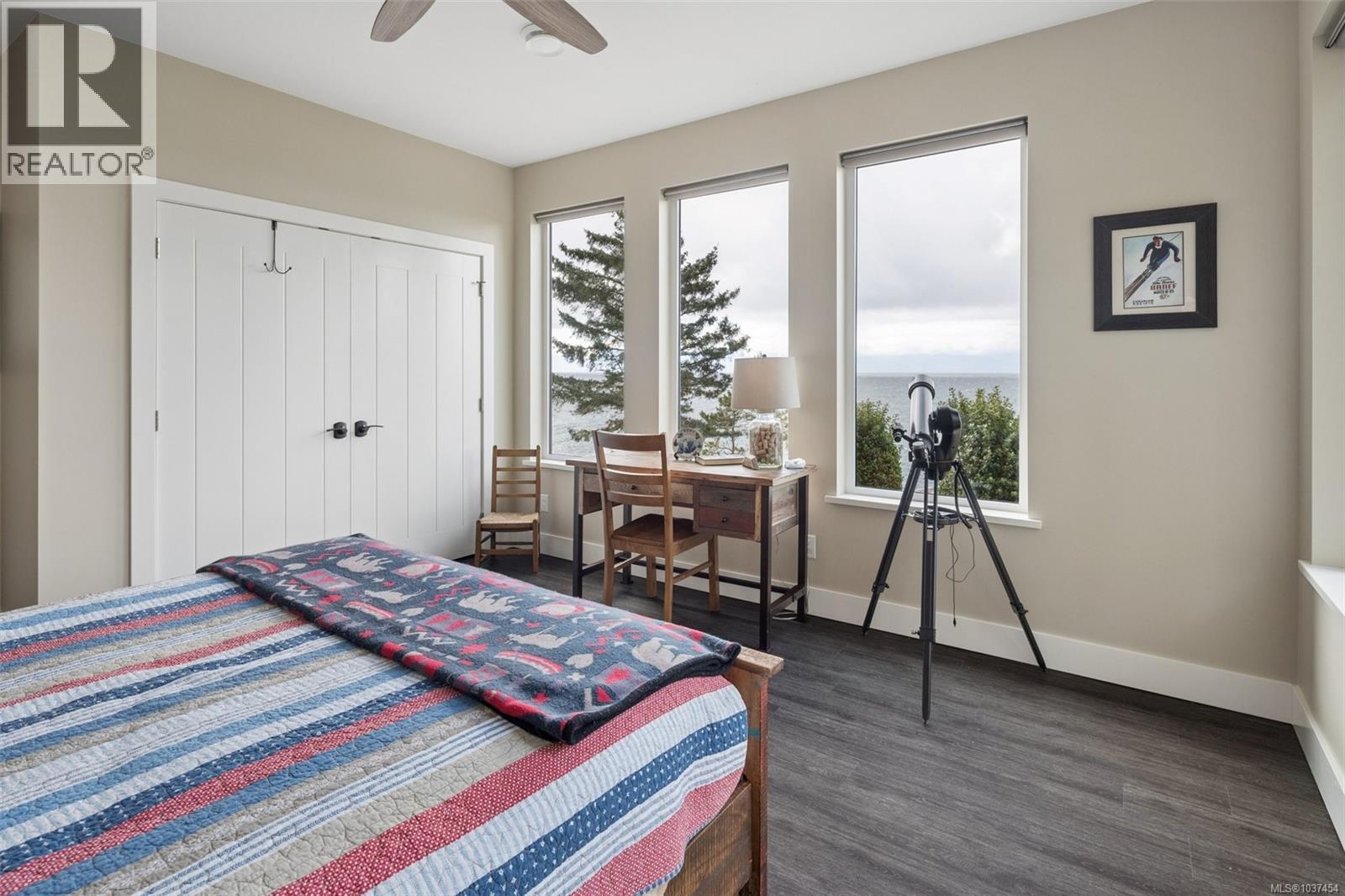 2480 Lighthouse Point Rd, Sooke