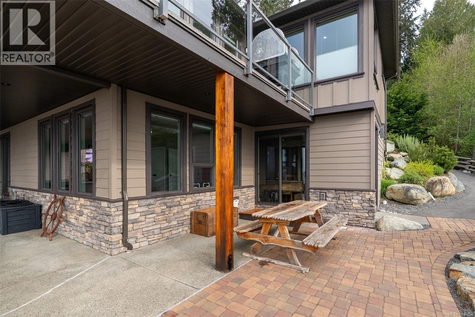 2480 Lighthouse Point Rd, Sooke