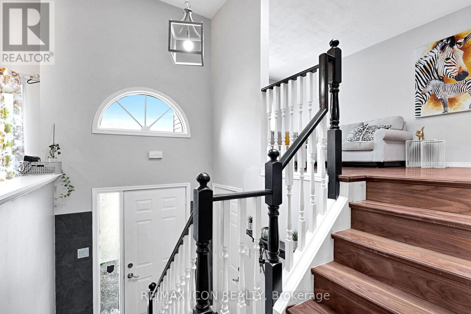 79 SUNRISE CRESCENT - 3