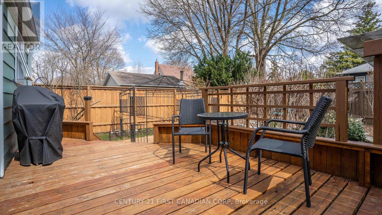 26 APELDOORN CRESCENT - 39