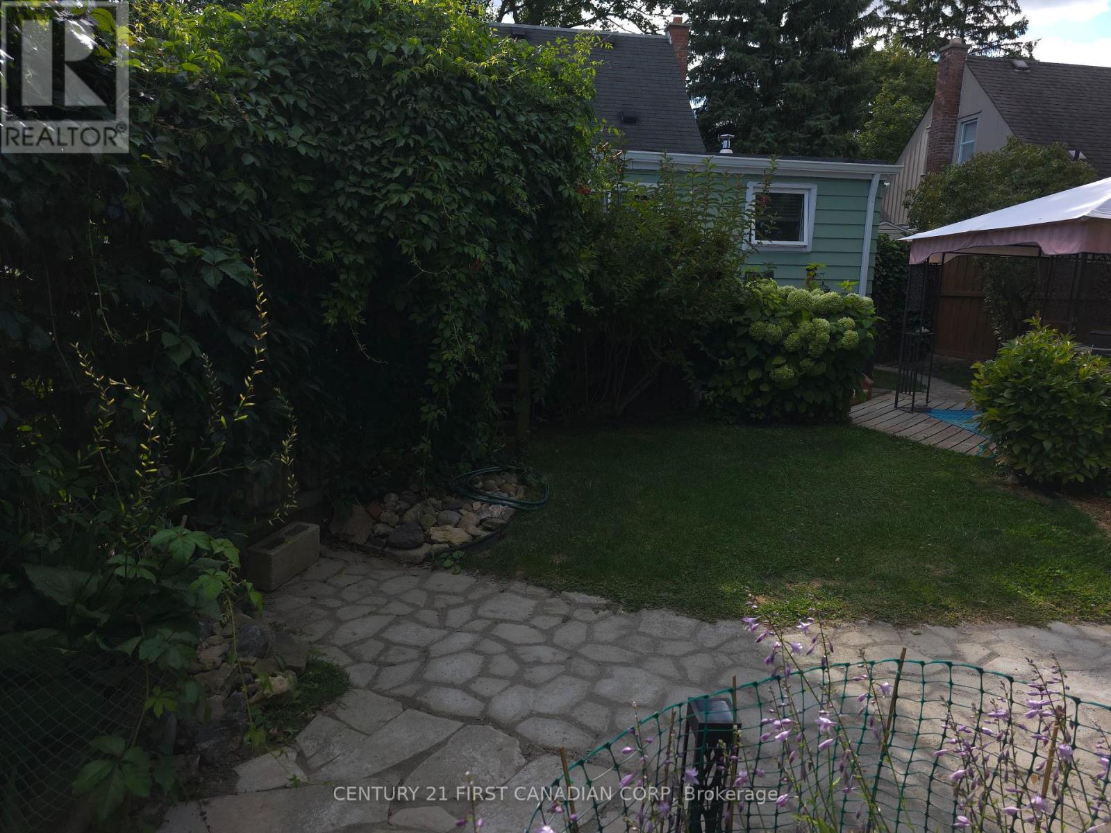 26 APELDOORN CRESCENT - 44