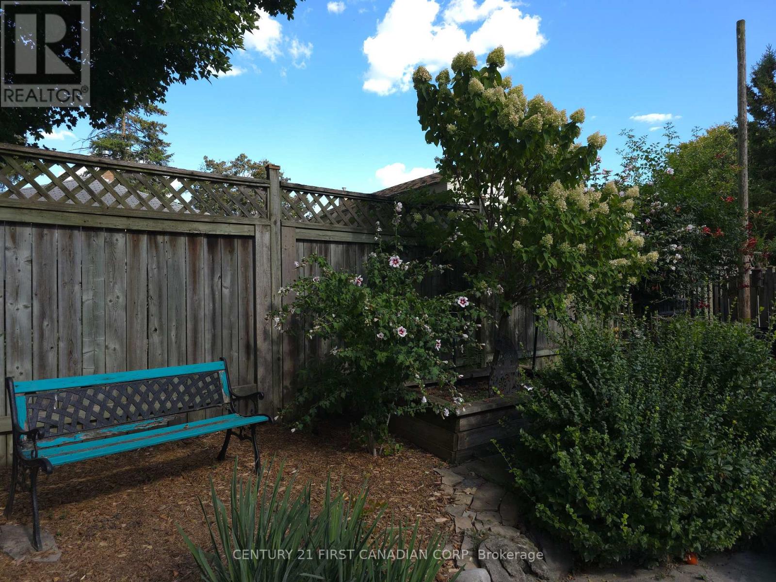 26 APELDOORN CRESCENT - 45