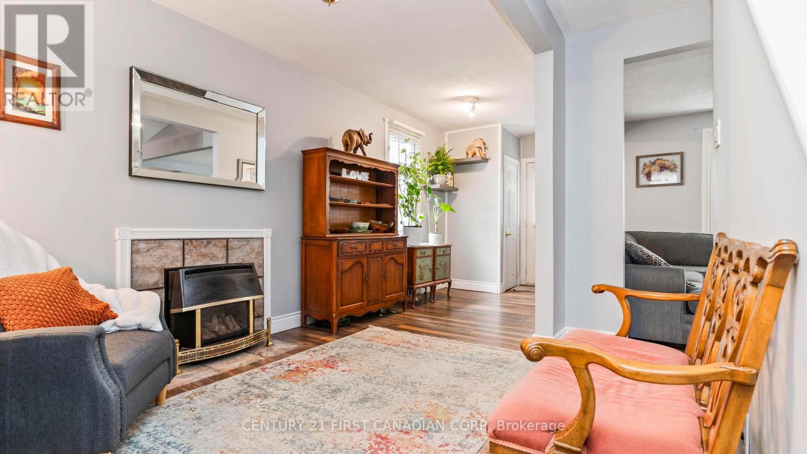 26 APELDOORN CRESCENT - 8