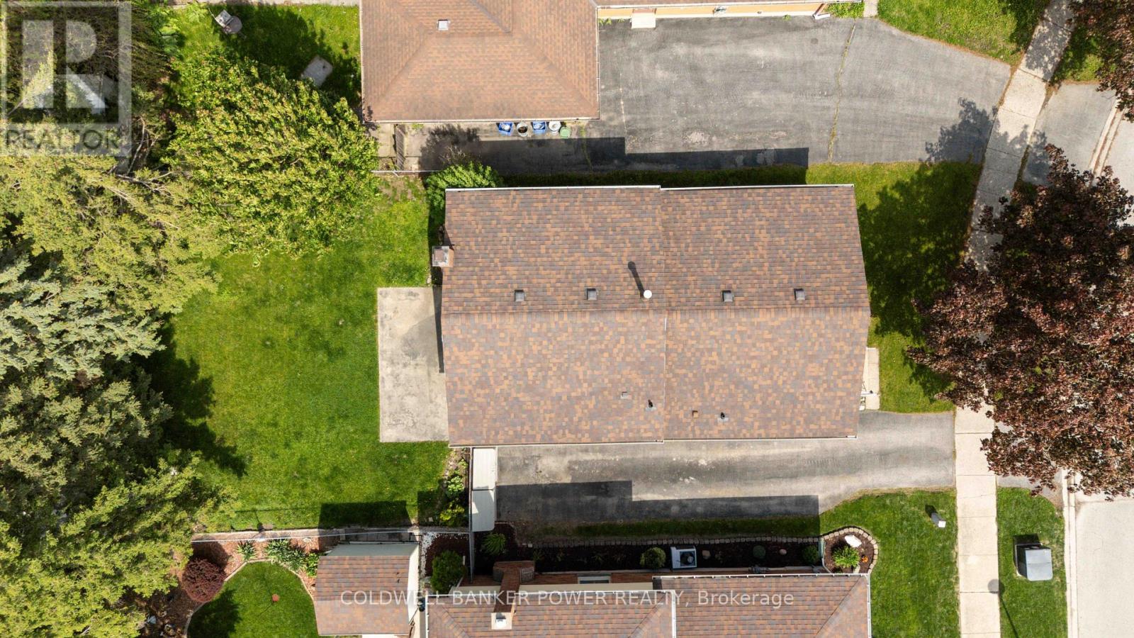74 PATIENCE CRESCENT - 44