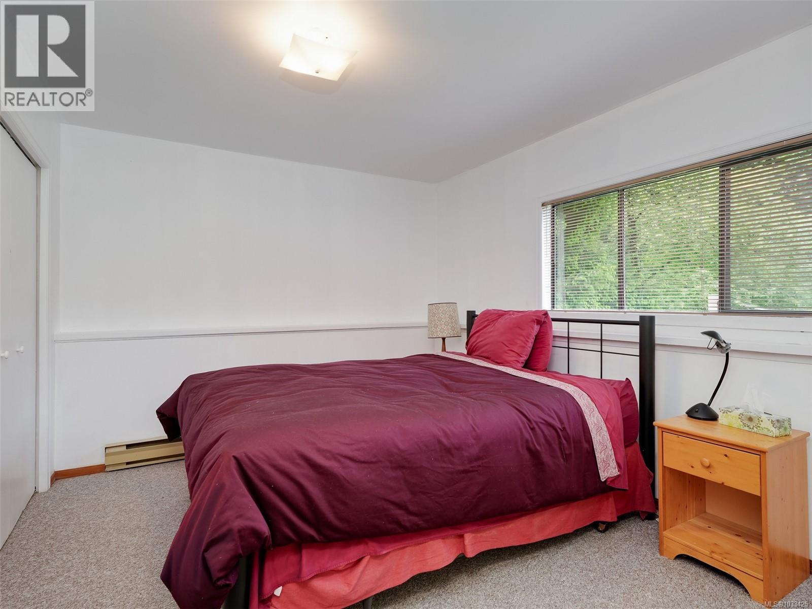 2797 Arbutus Rd, Saanich