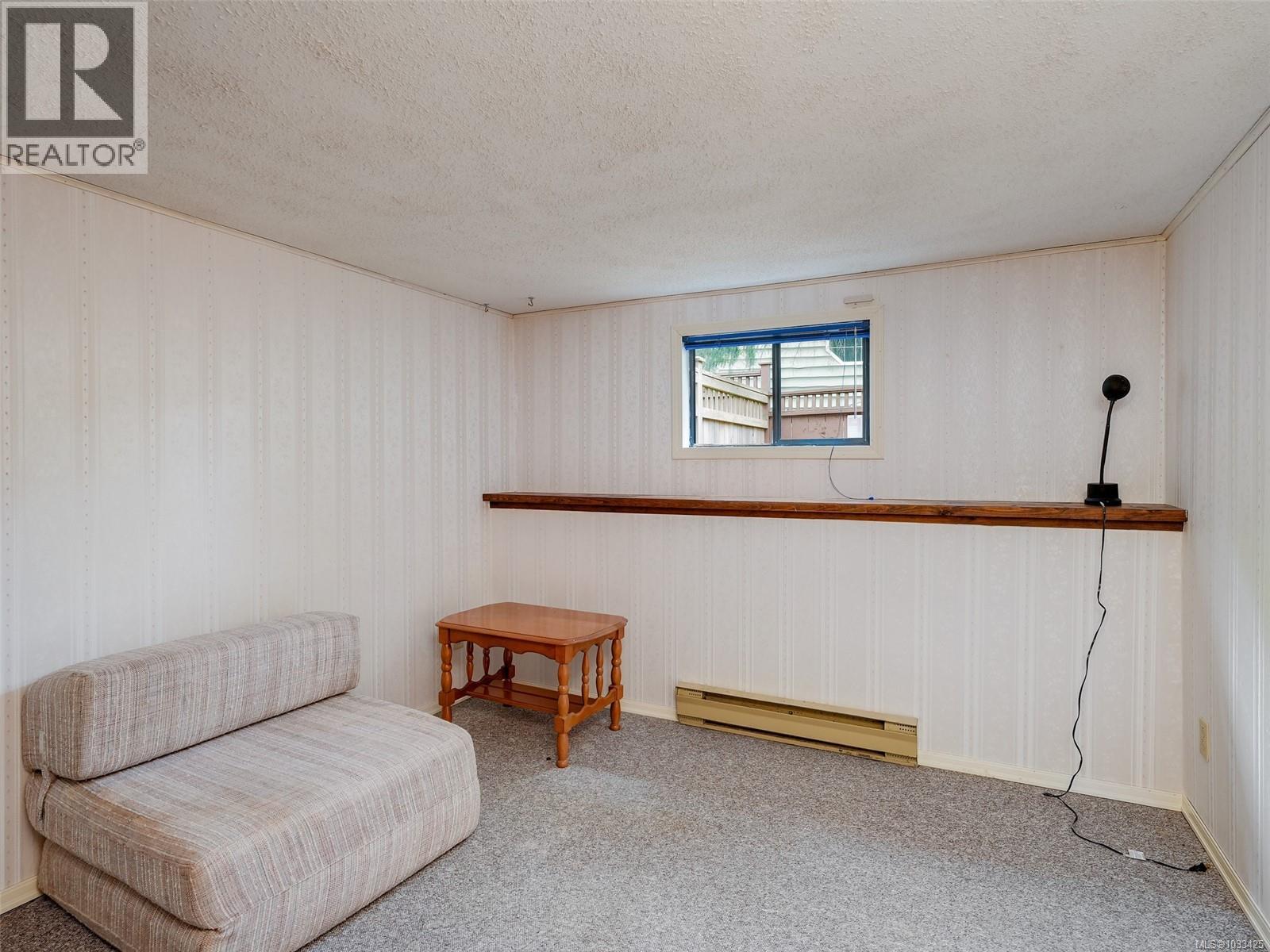 2797 Arbutus Rd, Saanich