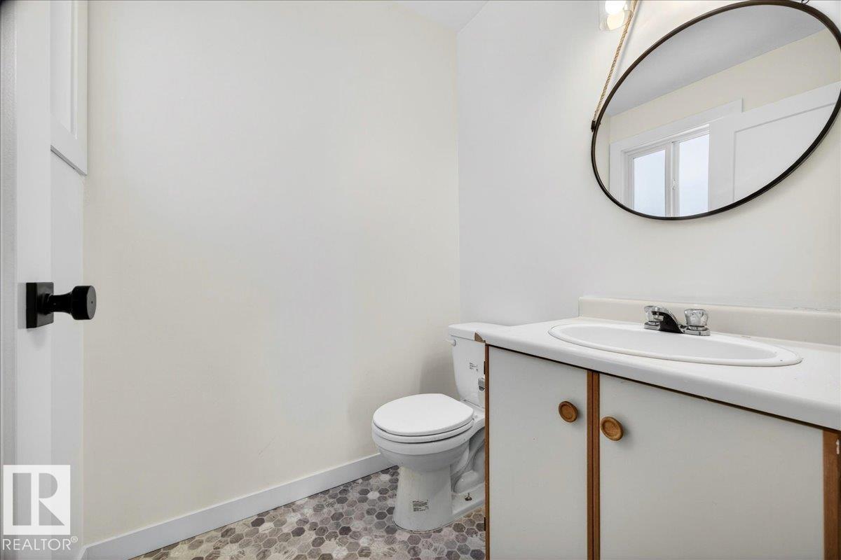 #32 1820 56 ST NW - 11
