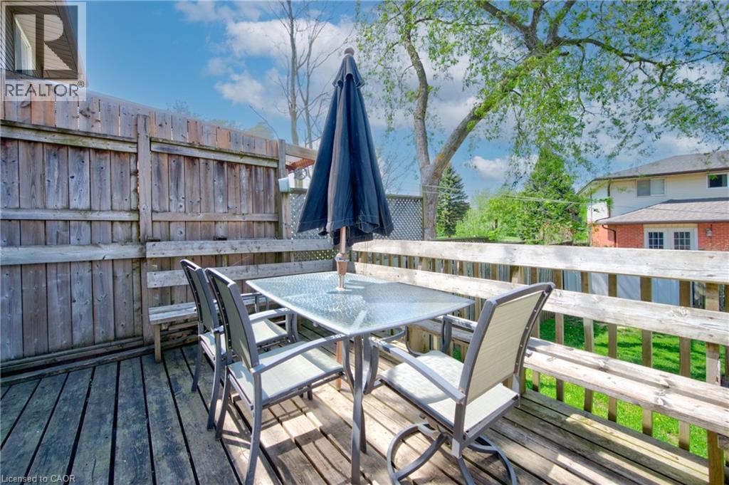 6 MARCON Court, Kitchener, Ontario, N2E3G3 — Photo 44