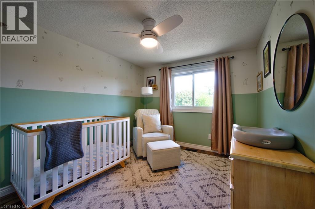 6 MARCON Court, Kitchener, Ontario, N2E3G3 — Photo 15