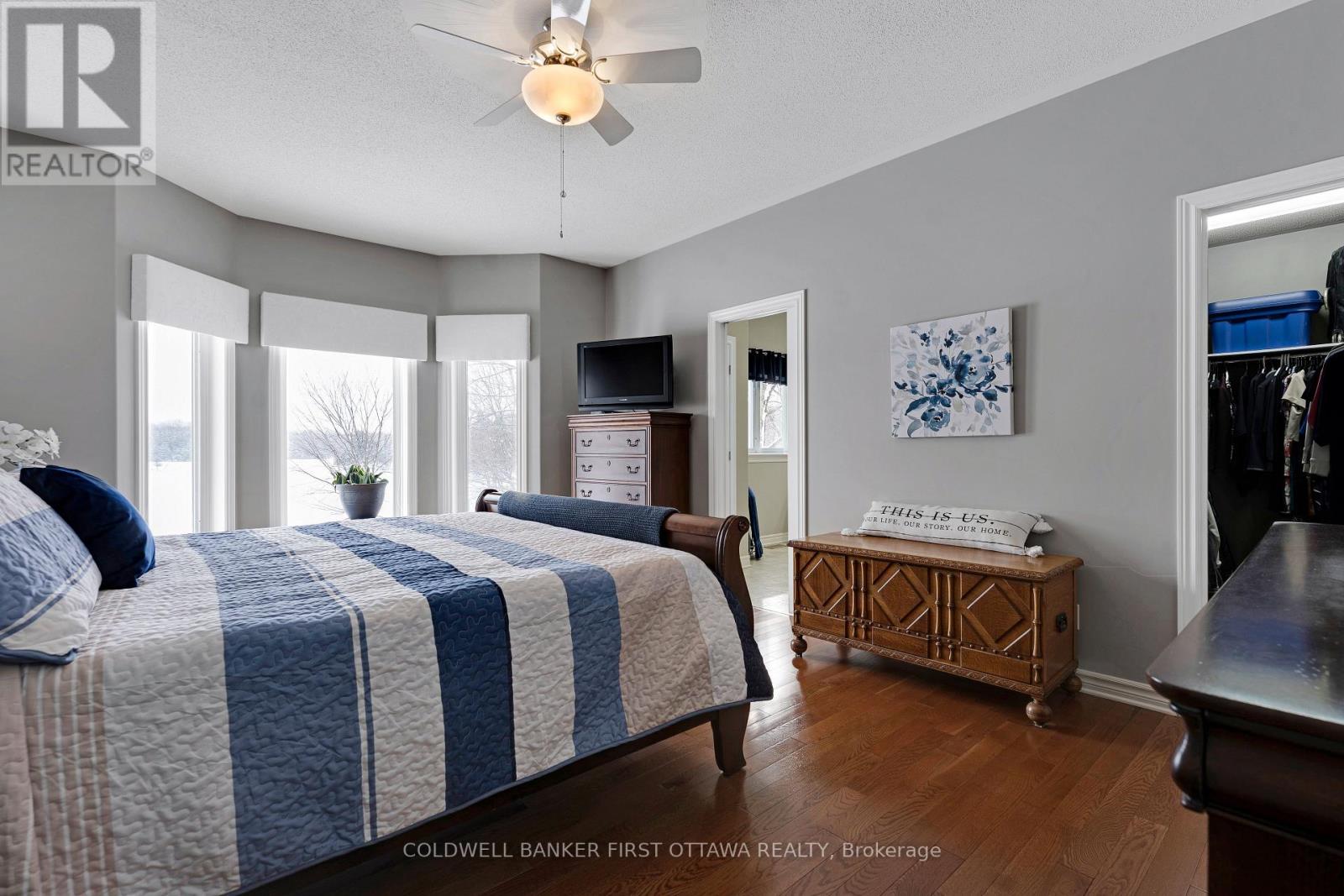 2600 RAMSAY CONCESSION 2B - 15