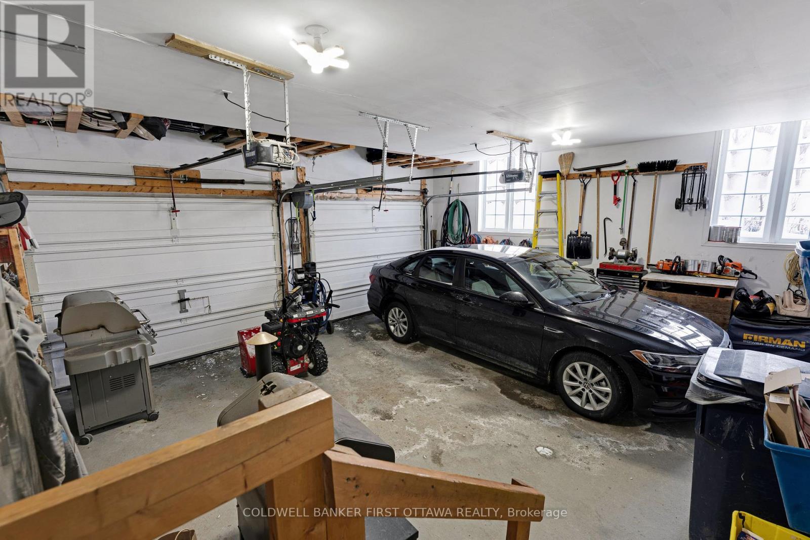 2600 RAMSAY CONCESSION 2B - 25