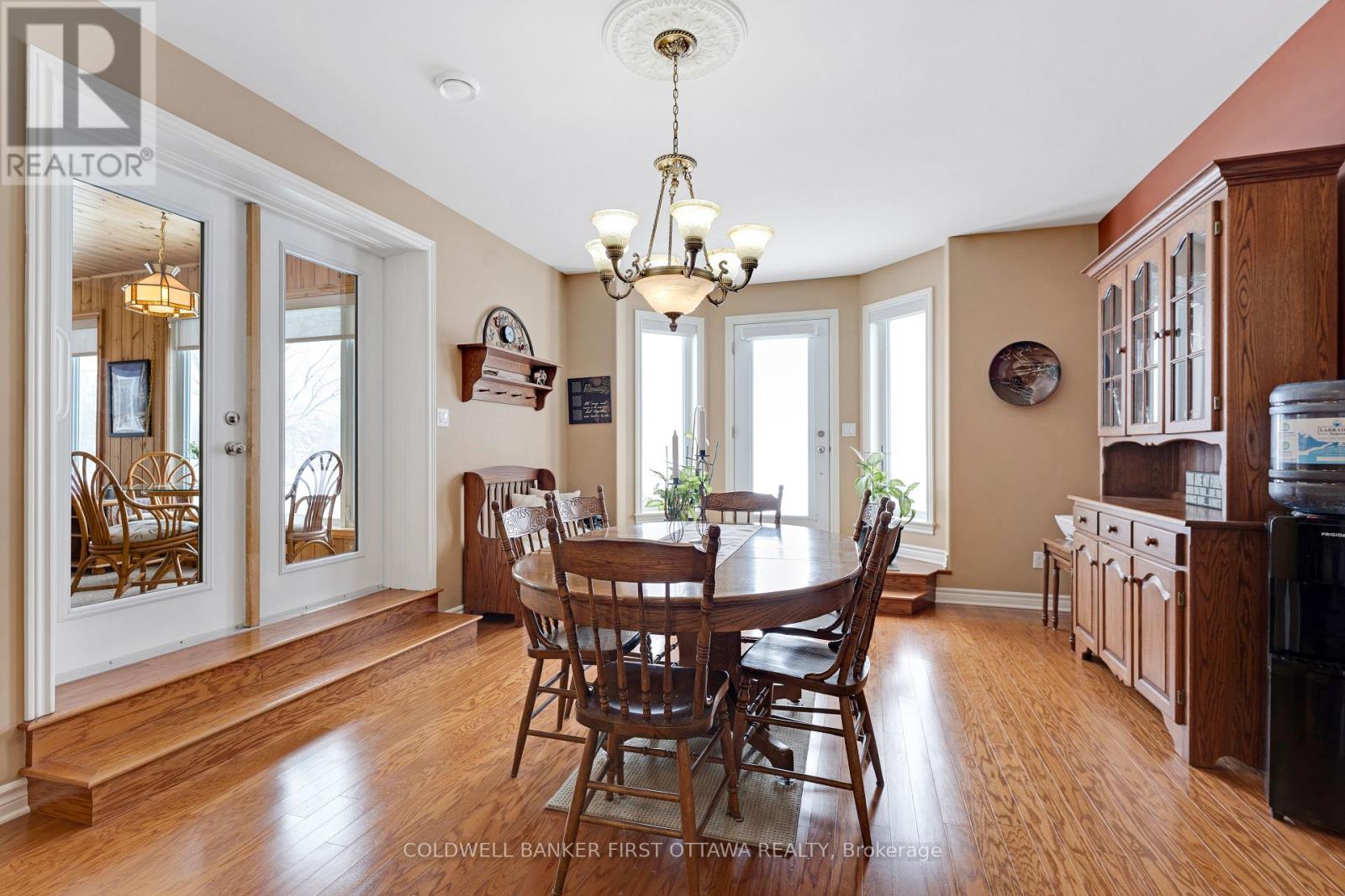 2600 RAMSAY CONCESSION 2B - 31