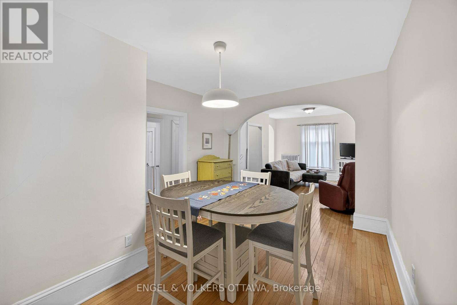 523 MCLEOD STREET - 16