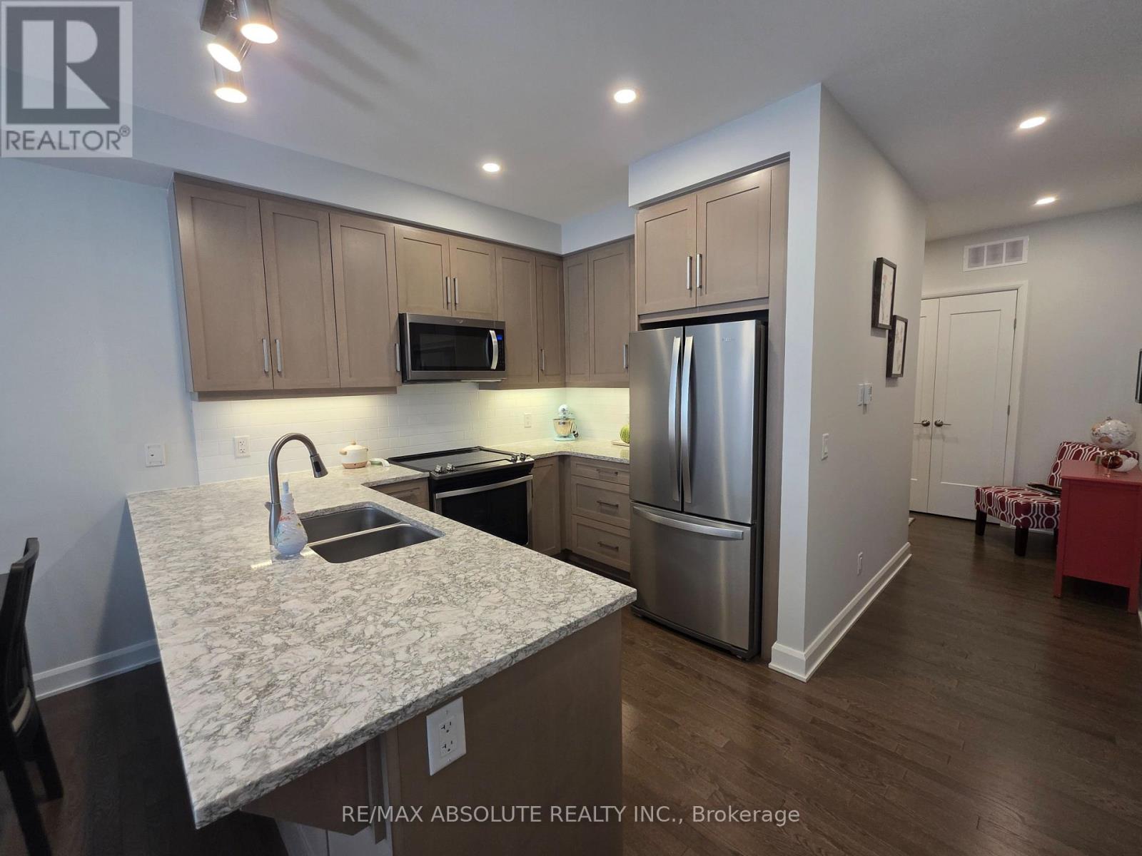 #103 160 BOUNDSTONE WAY - 11