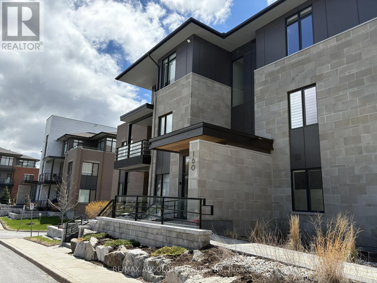 #103 160 BOUNDSTONE WAY - 2