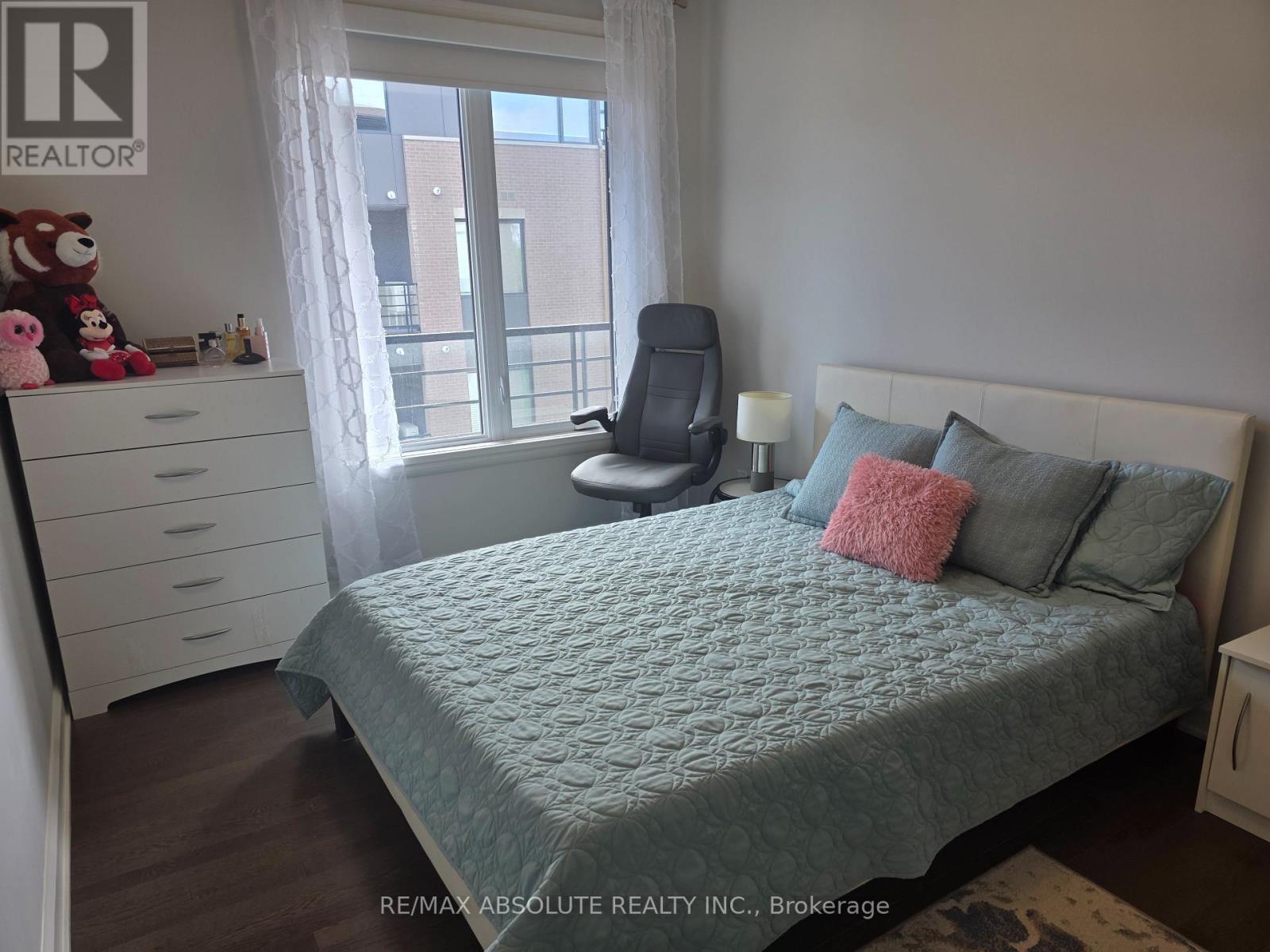 #203 160 BOUNDSTONE WAY - 16