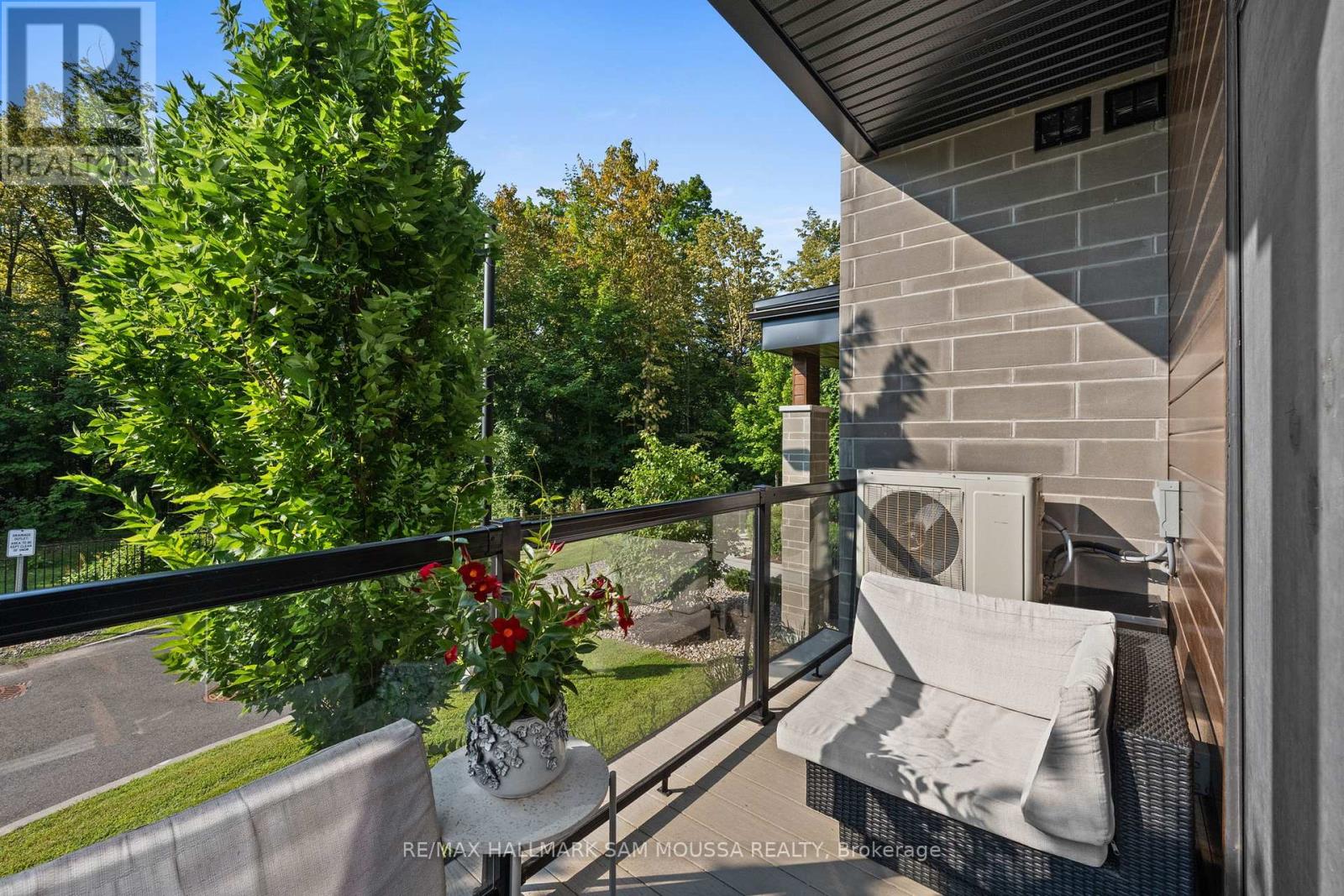 2 Bed, 2 Bath Apartment for Sale in Ottawa – 101 – 120 CORTILE PRIVATE, Ottawa – MLS# X13149742 - Image 17