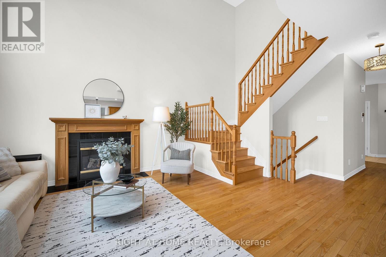 27 KNOWLTON DRIVE - 12
