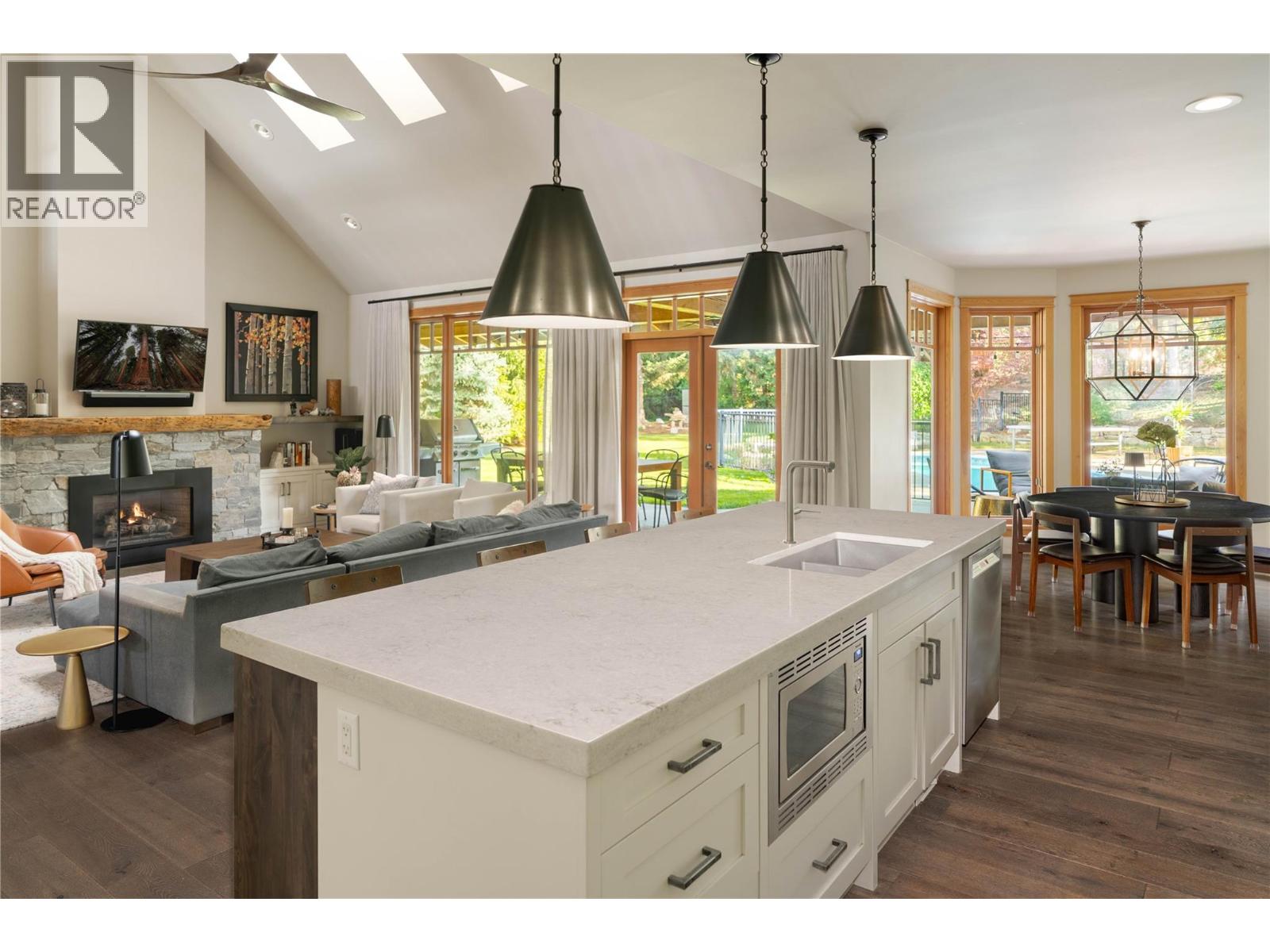 1783 MID RIDGE Court, Kelowna