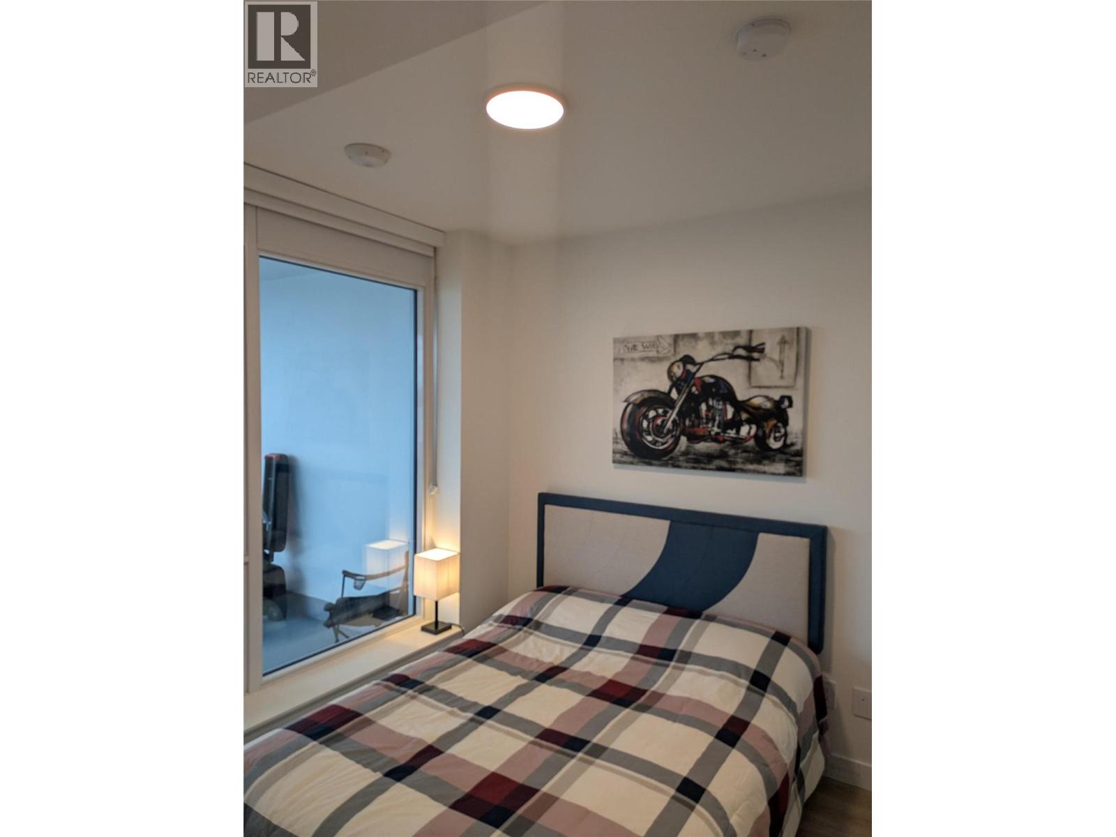 #1808 1626 Water Street - 18