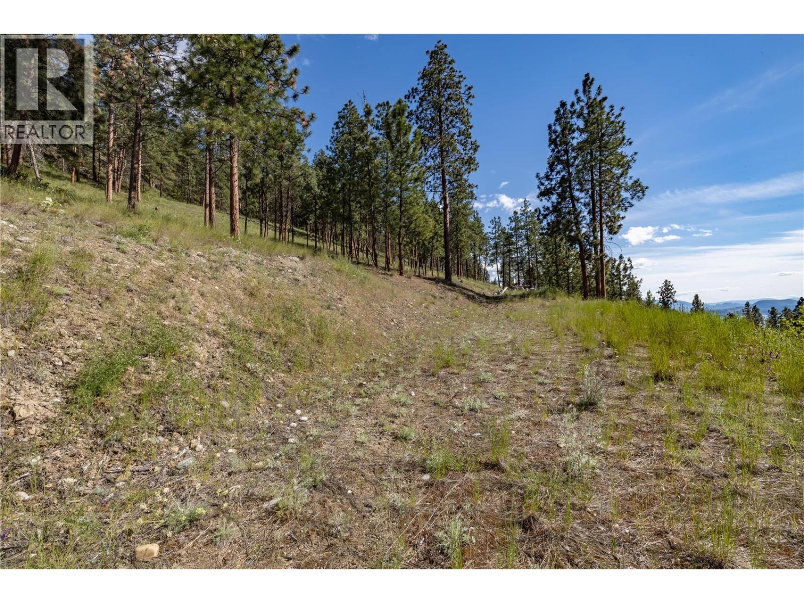  2455 Arthur Court, Kelowna