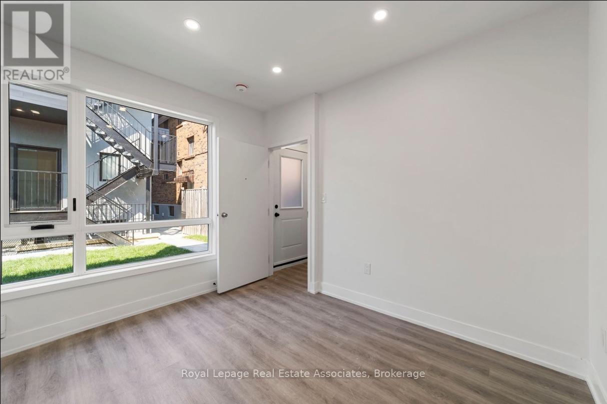 531 DELAWARE AVENUE N - 21
