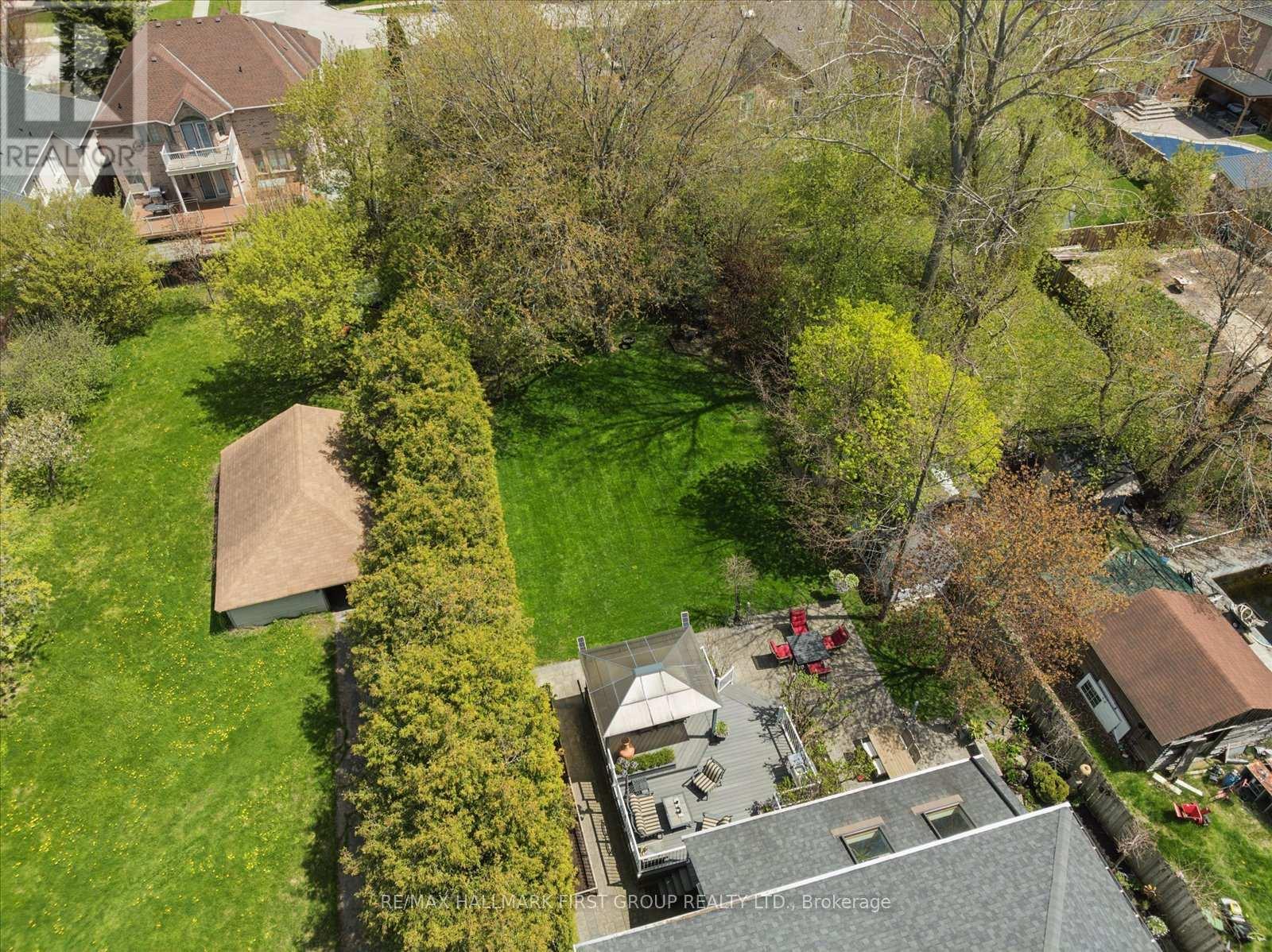 1779 WOODVIEW AVENUE - 42