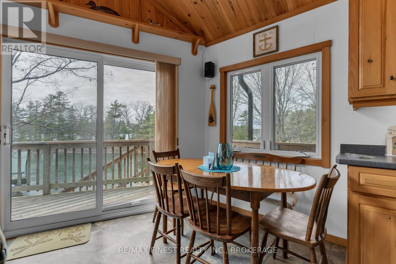 14 DOWNIE ISLAND - 12
