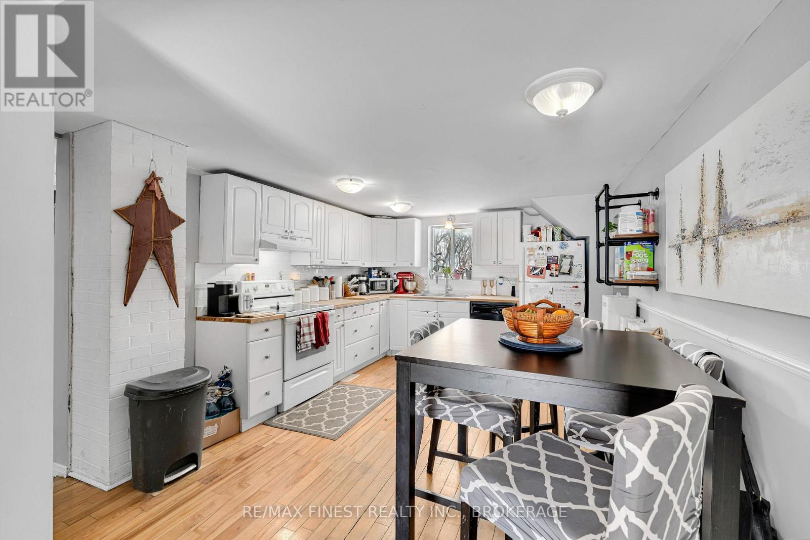 206 MAIN STREET - 15