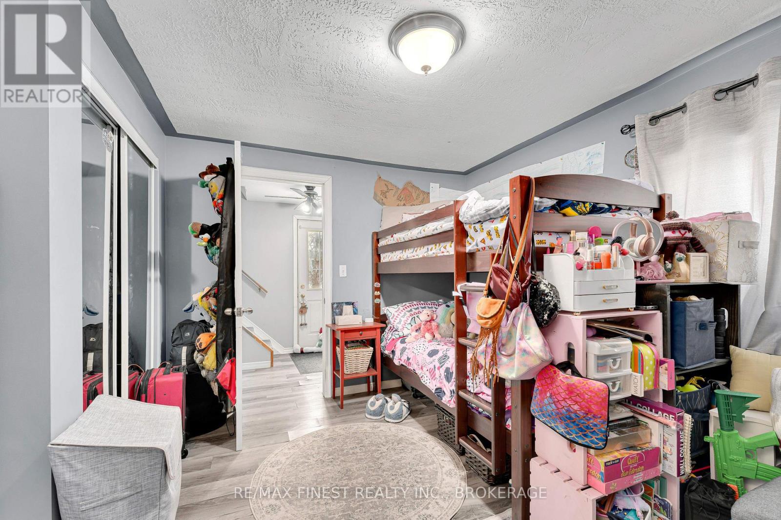 206 MAIN STREET - 23