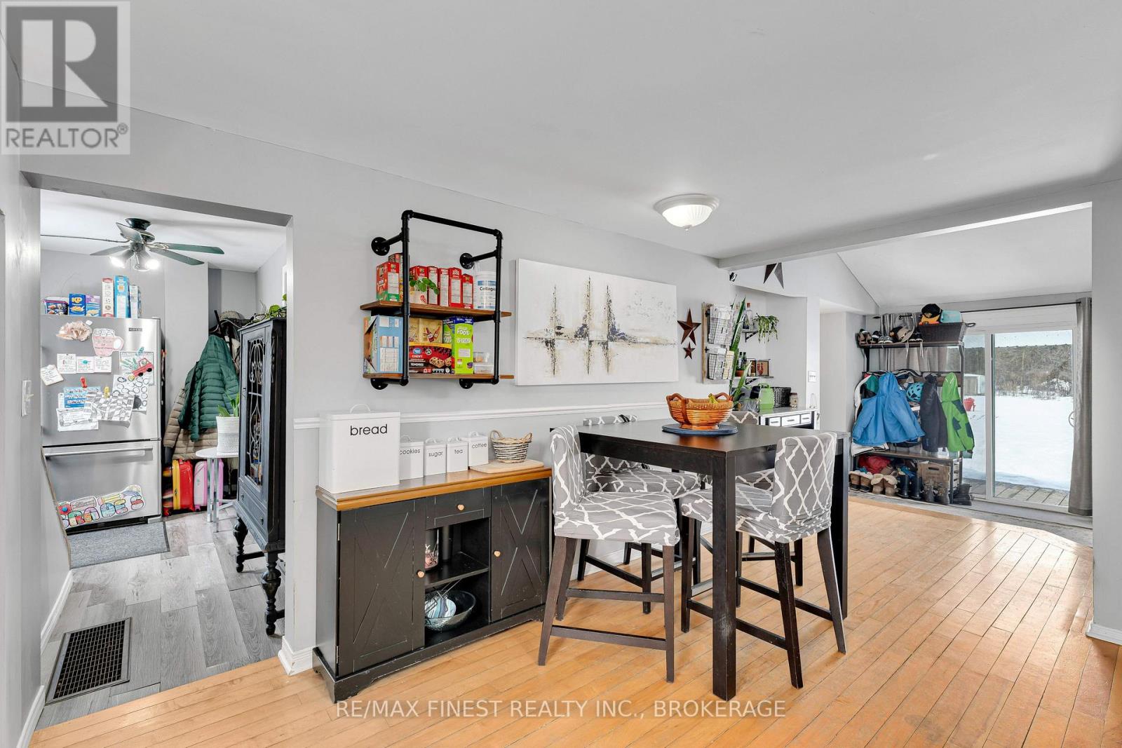 206 MAIN STREET - 18