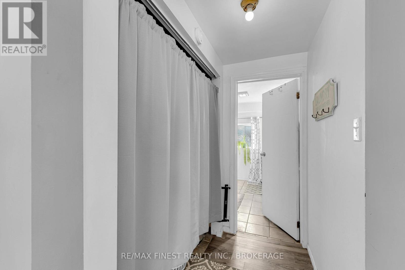206 MAIN STREET - 25