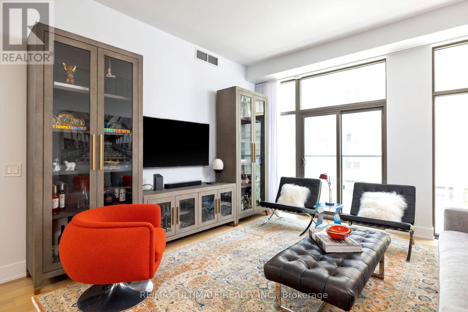#206 6 JACKES AVENUE - 11