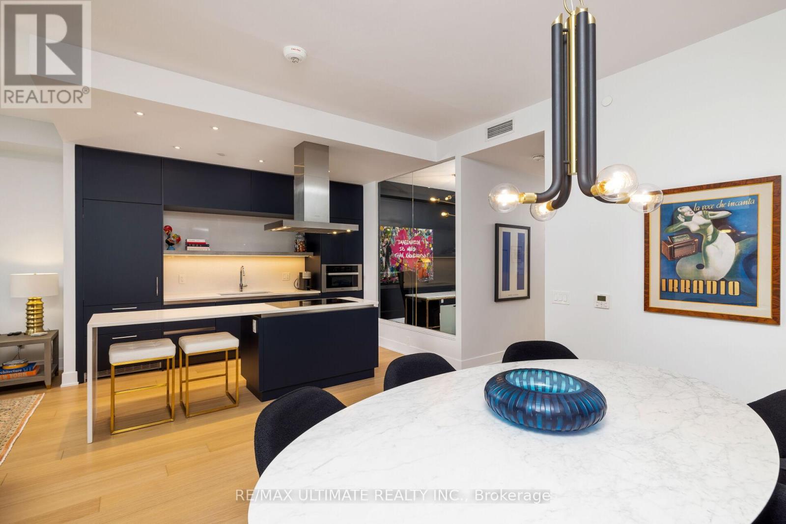 #206 6 JACKES AVENUE - 21