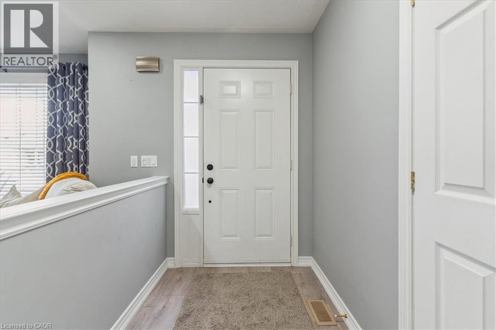 29 MAPLEVIEW Drive - 9
