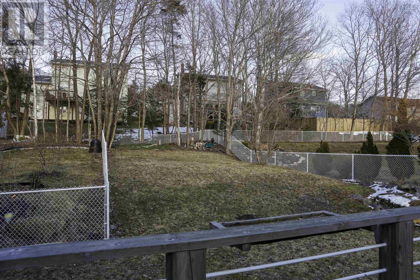33 Micmac Drive - 4
