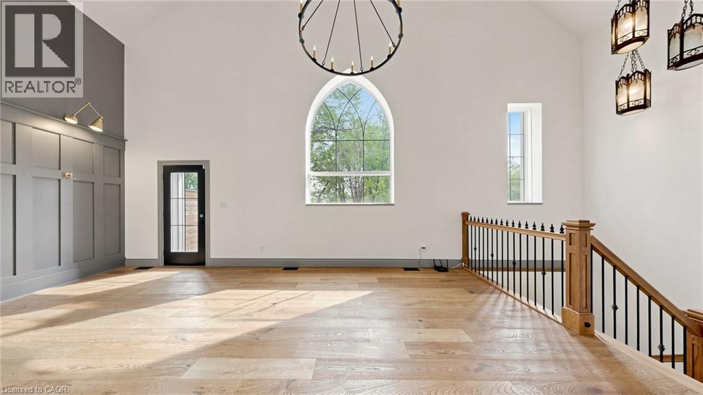 5-bedroom home for sale at 41 TALBOT Road, Delhi ON · photo 12 of 39