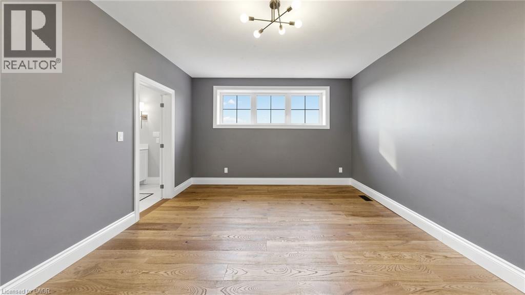 5-bedroom home for sale at 41 TALBOT Road, Delhi ON · photo 15 of 39