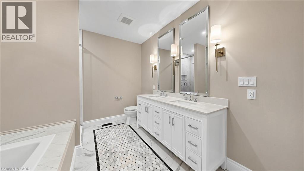 5-bedroom home for sale at 41 TALBOT Road, Delhi ON · photo 18 of 39