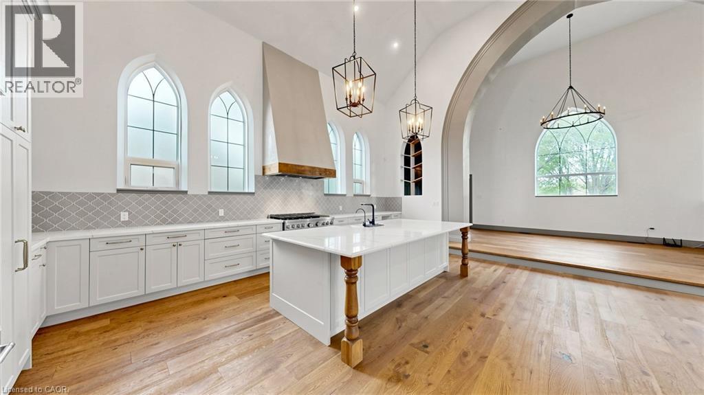 5-bedroom home for sale at 41 TALBOT Road, Delhi ON · photo 8 of 39