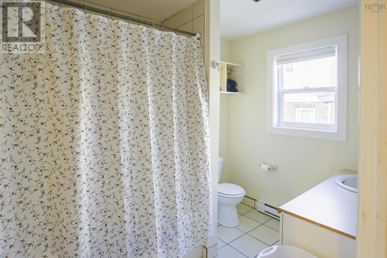 33 Micmac Drive - 8