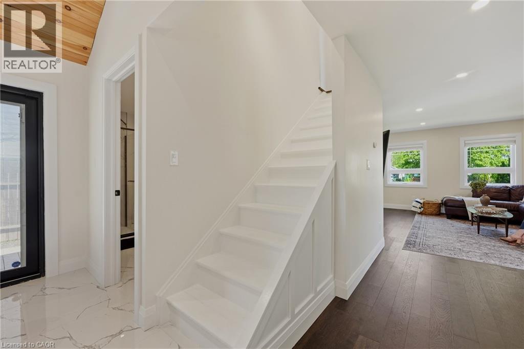 12 BEVERLY Street - 17