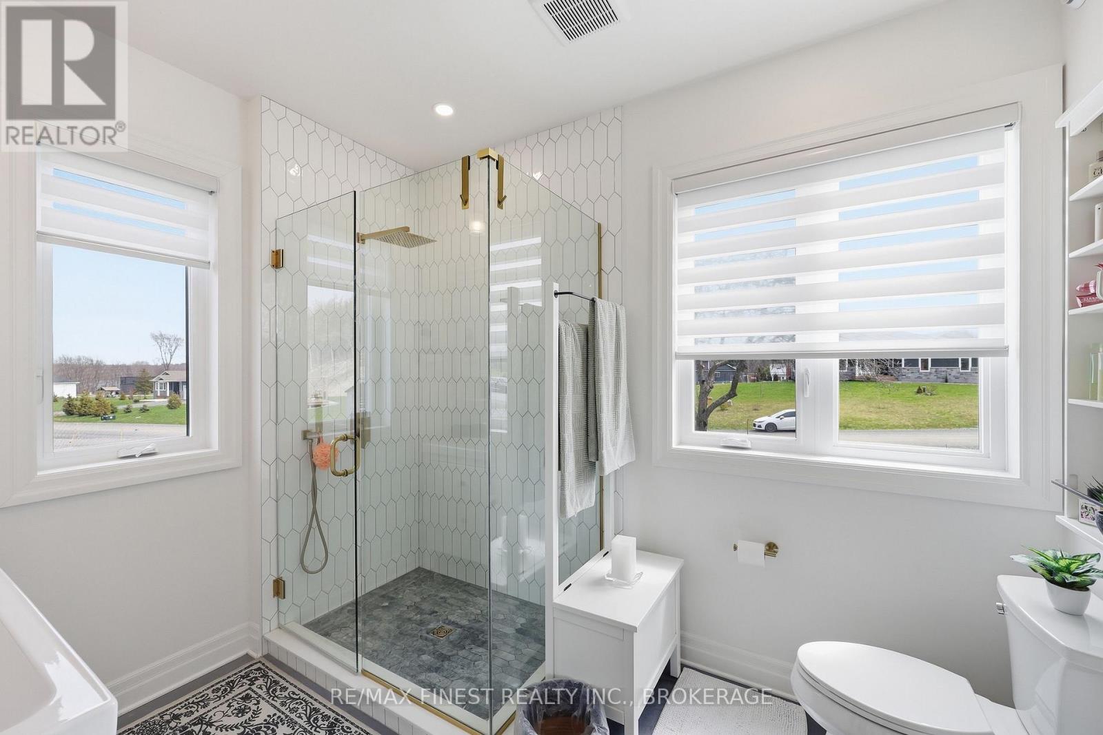 1033 KONA CRESCENT - 27
