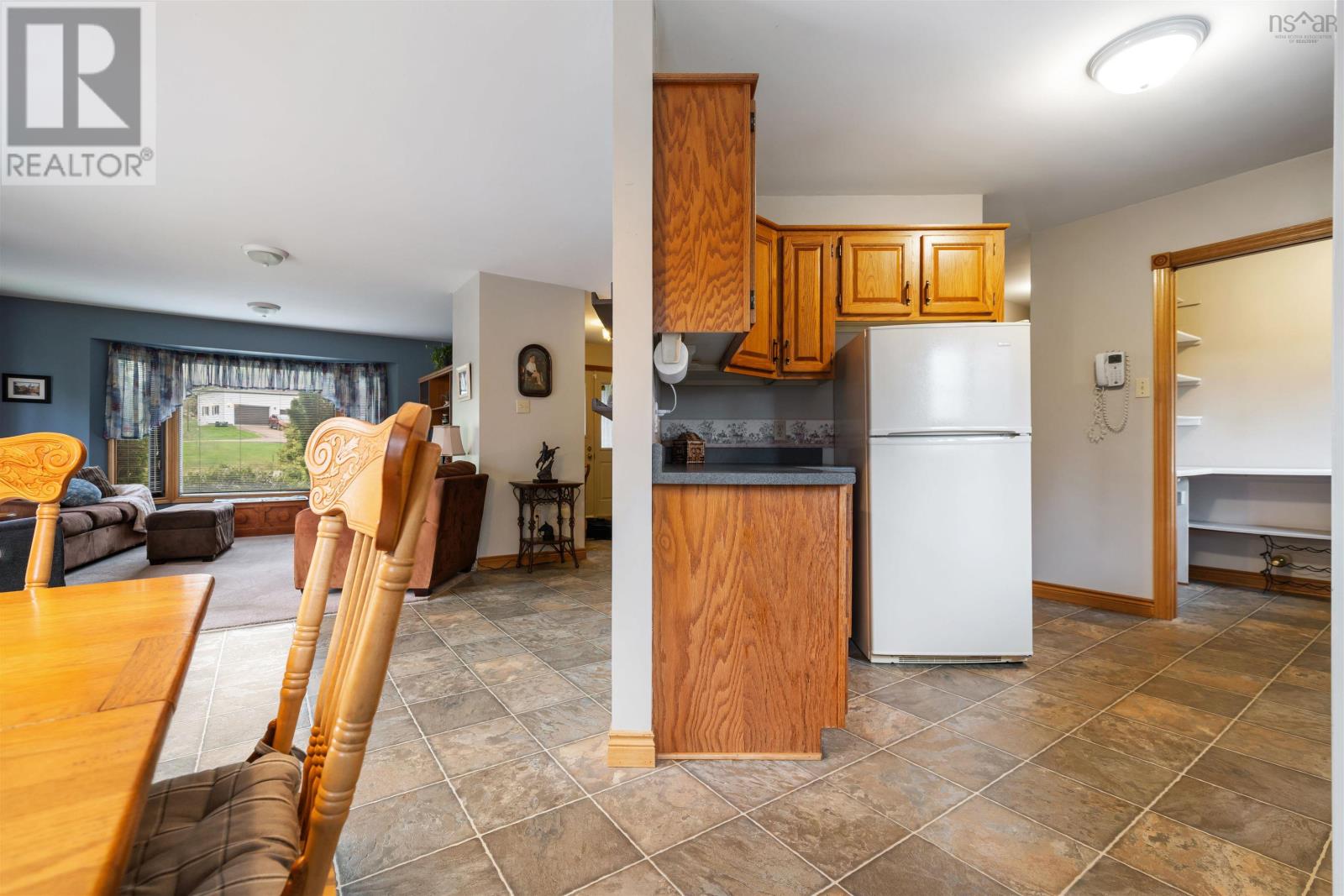 Property 3 of 44 of 589 Greenfield Road