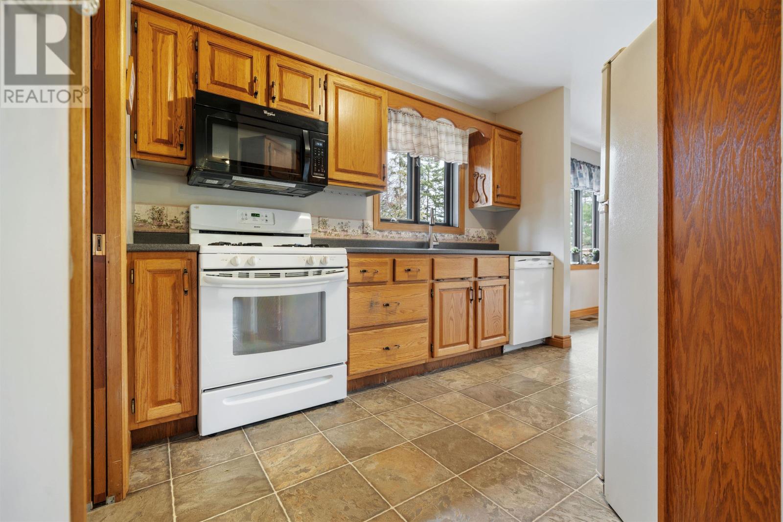 589 Greenfield Road - 19