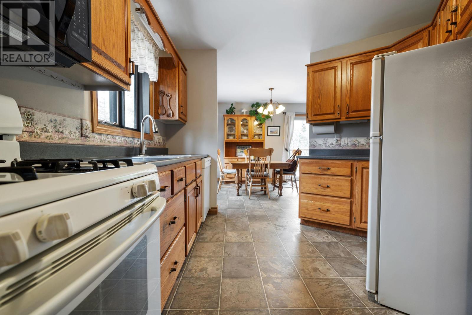589 Greenfield Road - 20