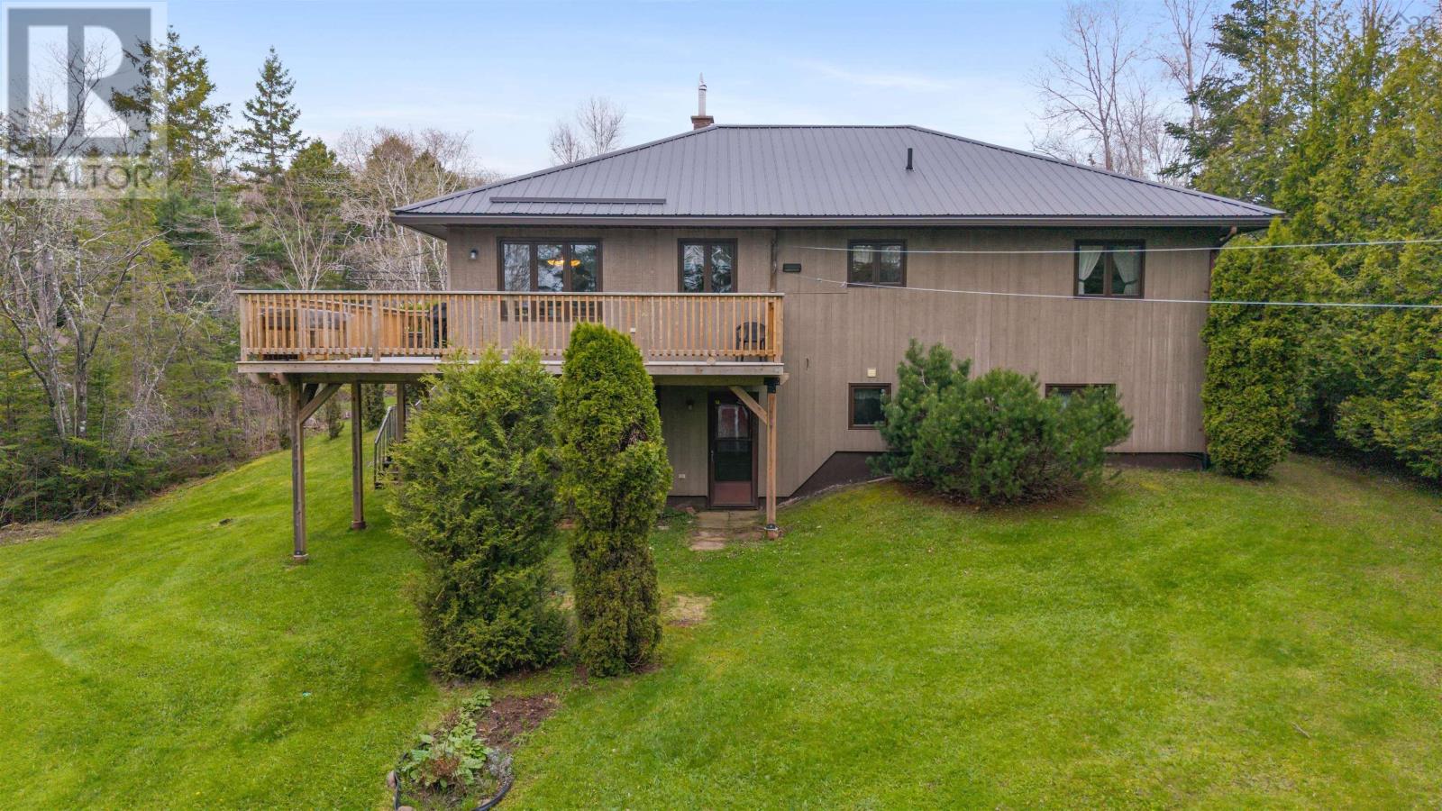 589 Greenfield Road - 3
