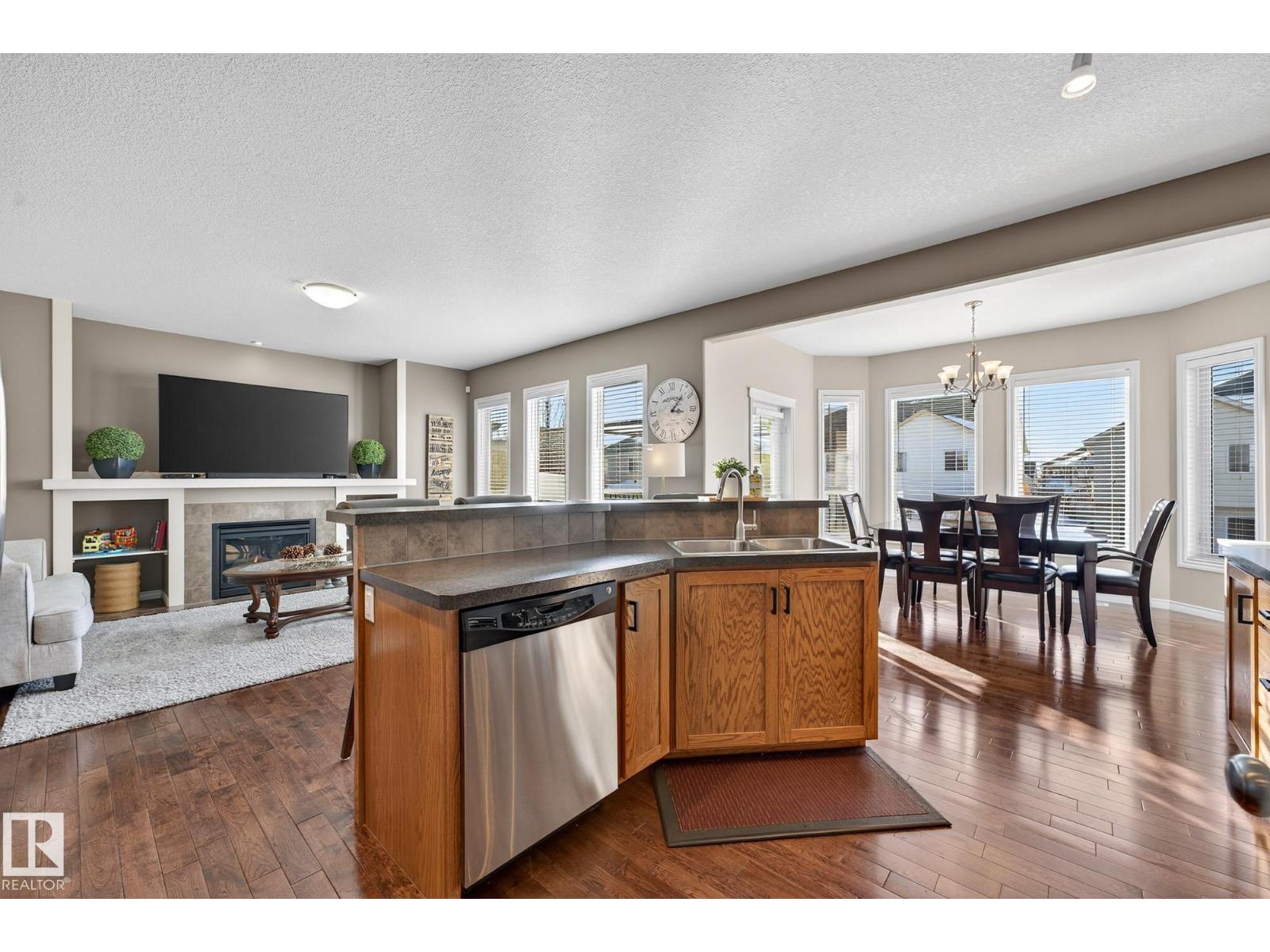 1734 63A ST SW - 15
