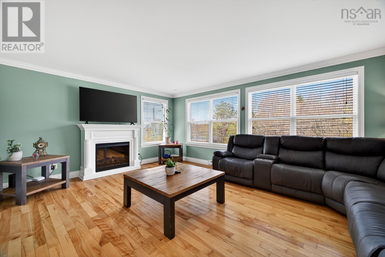 Property 23 of 35 of 31 FOURTH Street