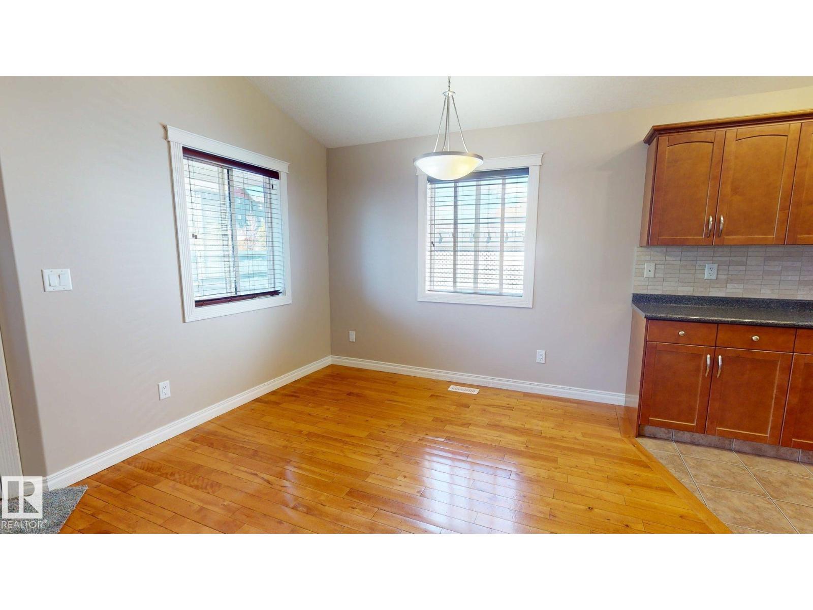 16408 49 ST NW NW - 5